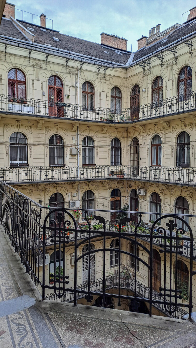 Szentkirályi utca #9