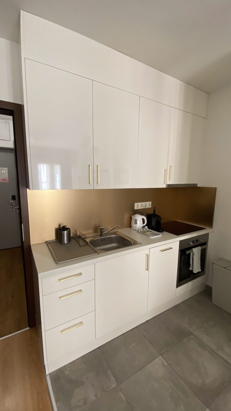 Budapest Vii District 1 Bedroom 41 M2 Classical Real Estate In Good Condition On Floor 3 With Street View And 2 Sqm Balcony Built In 2021 6084